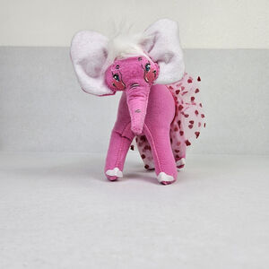 Annalee Pretty Pink Elephant 7" 2021 Valentine's Day Felt Figurine Hearts Tutu